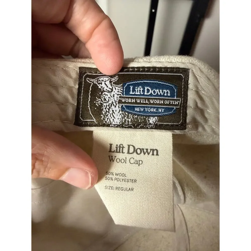 Lift Down Wool Cap in Oat